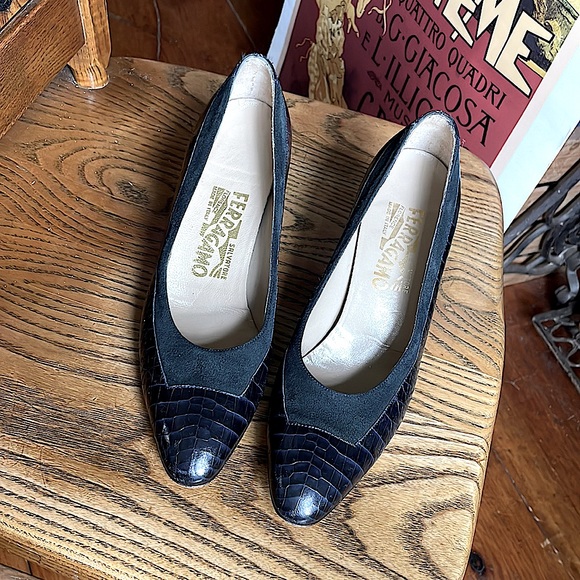 Salvatore Ferragamo Shoes - Salvatore Ferragamo Heels pumps EUC size 7 /6.5 deep dark green